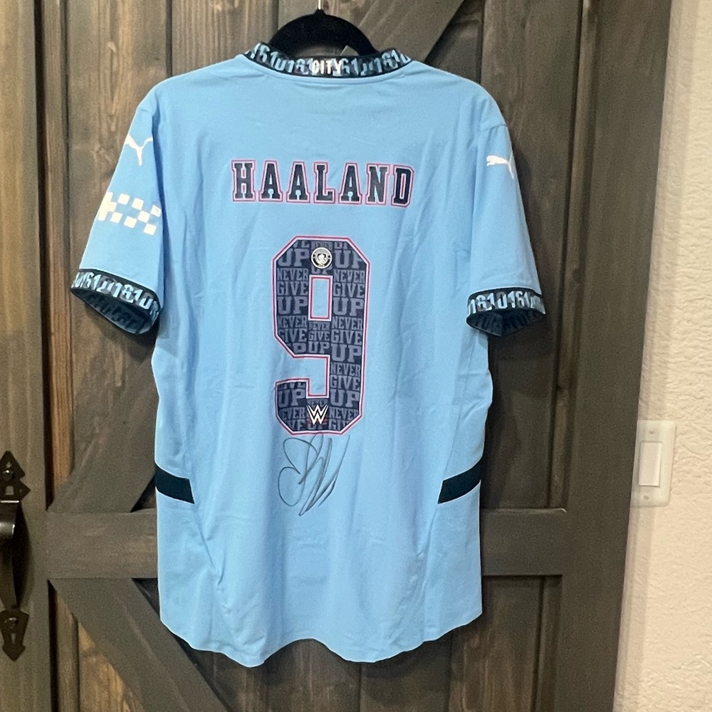 NEW 24/25 Erling Haaland Signed Manchester City Blue Jersey Beckett Puma soccer